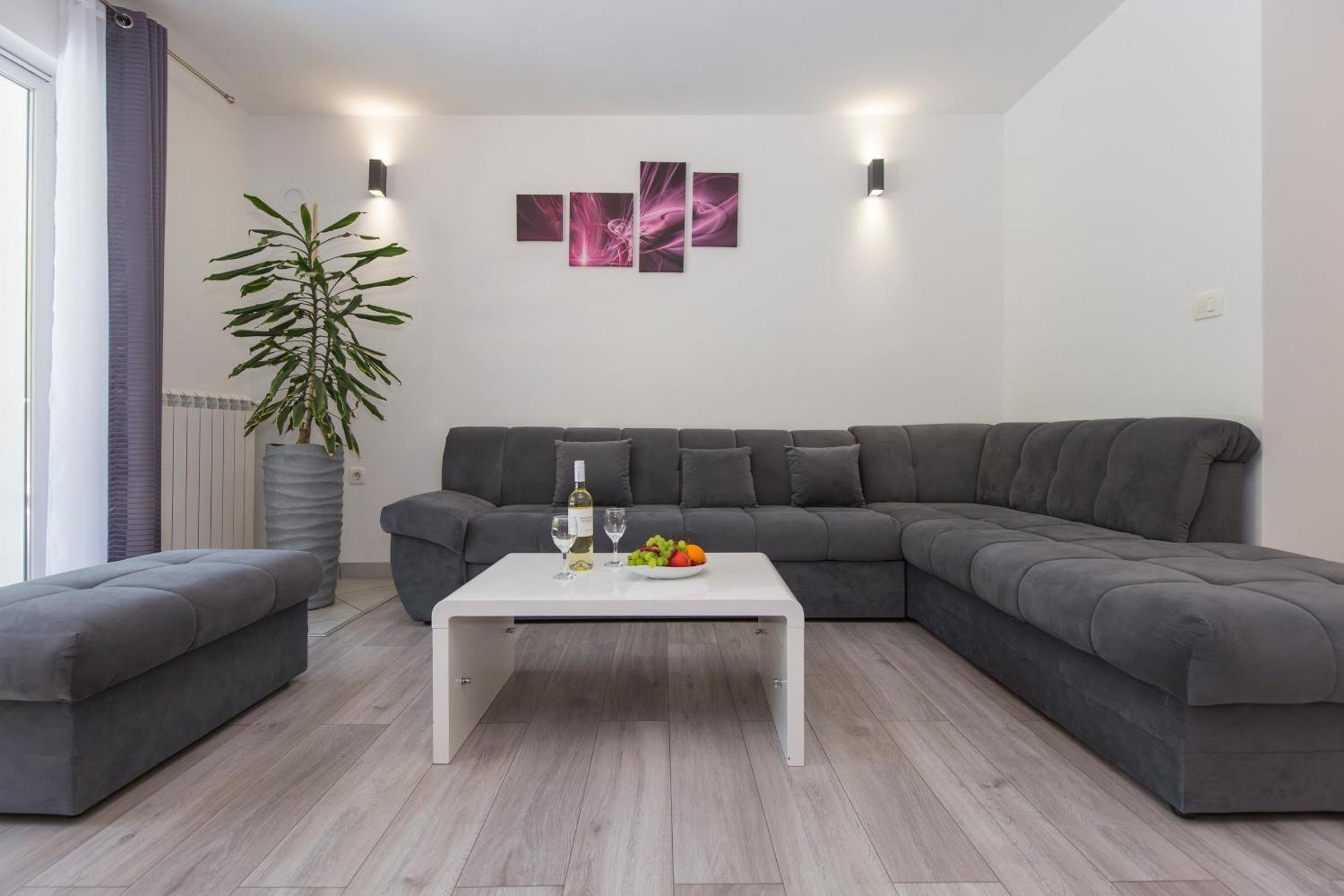 Holiday Home Rea Лабин Экстерьер фото