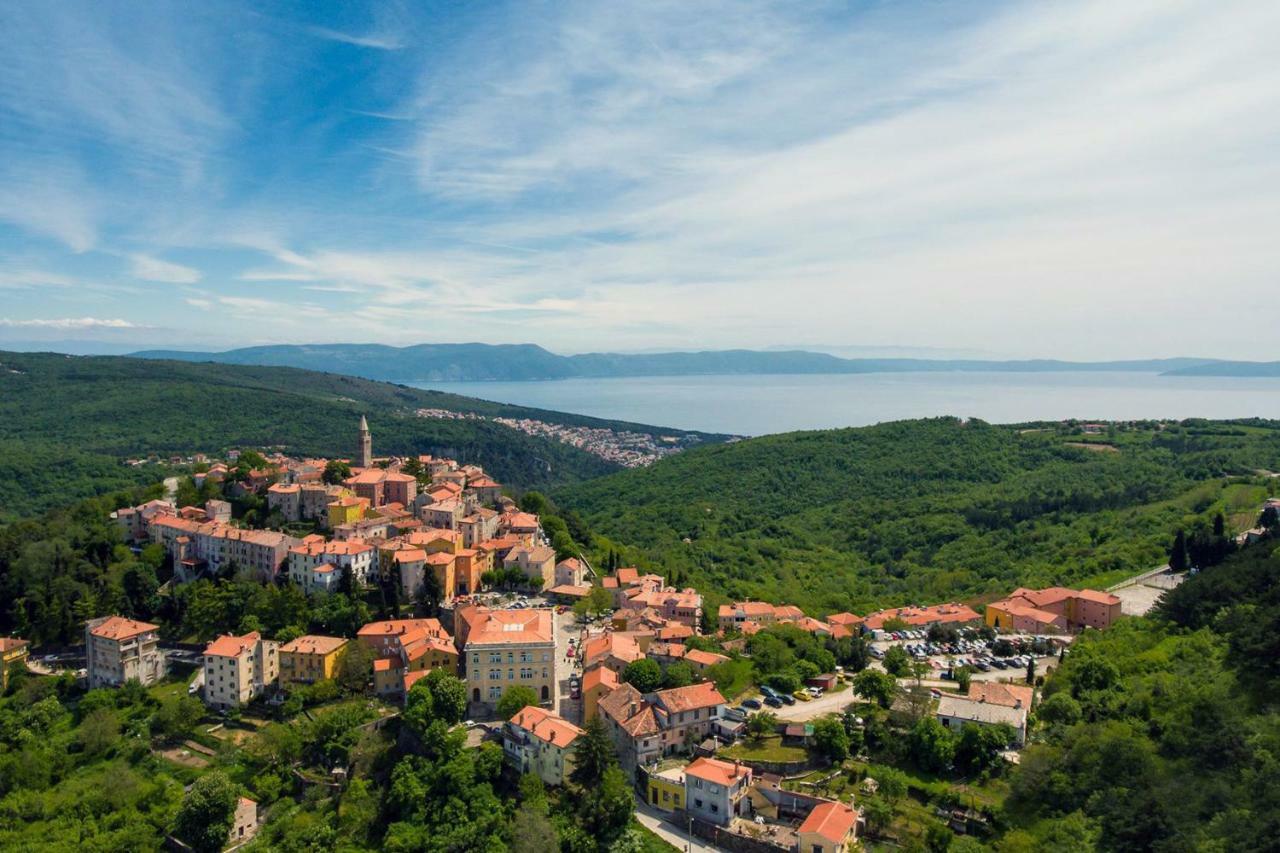 Holiday Home Rea Лабин Экстерьер фото